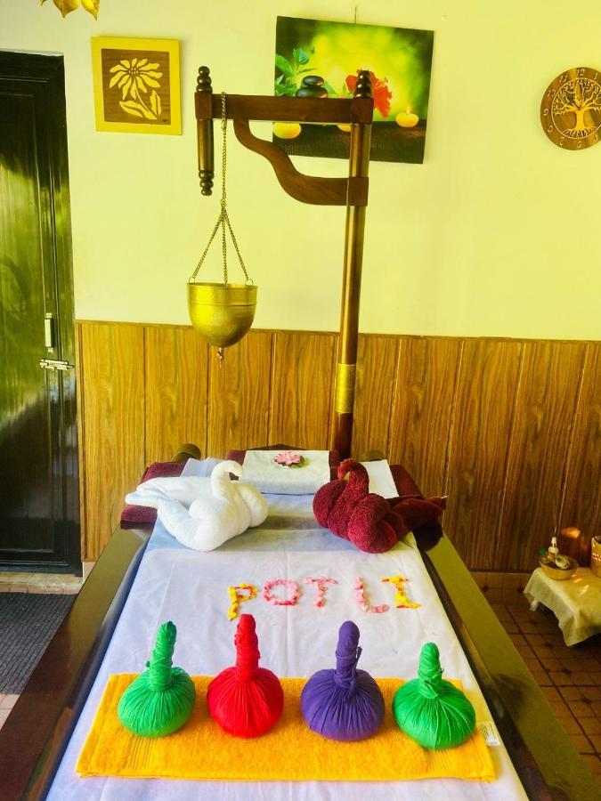 Veda5 Wellness Retreat & Spa Old Goa Exterior photo